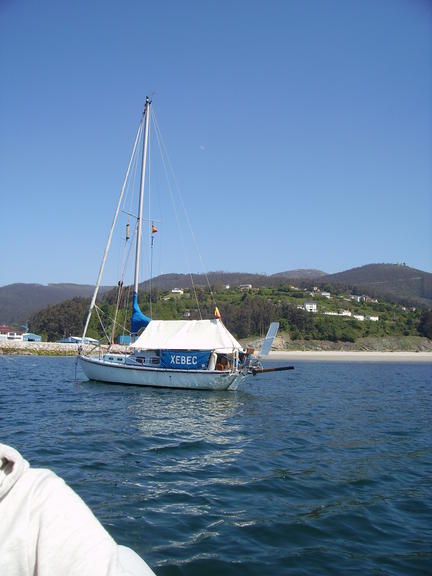 En Viveiro, estrenando el toldo para el Sol