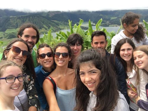 Descoberta Jovem students and monitors in Sete Cidades, São Miguel island